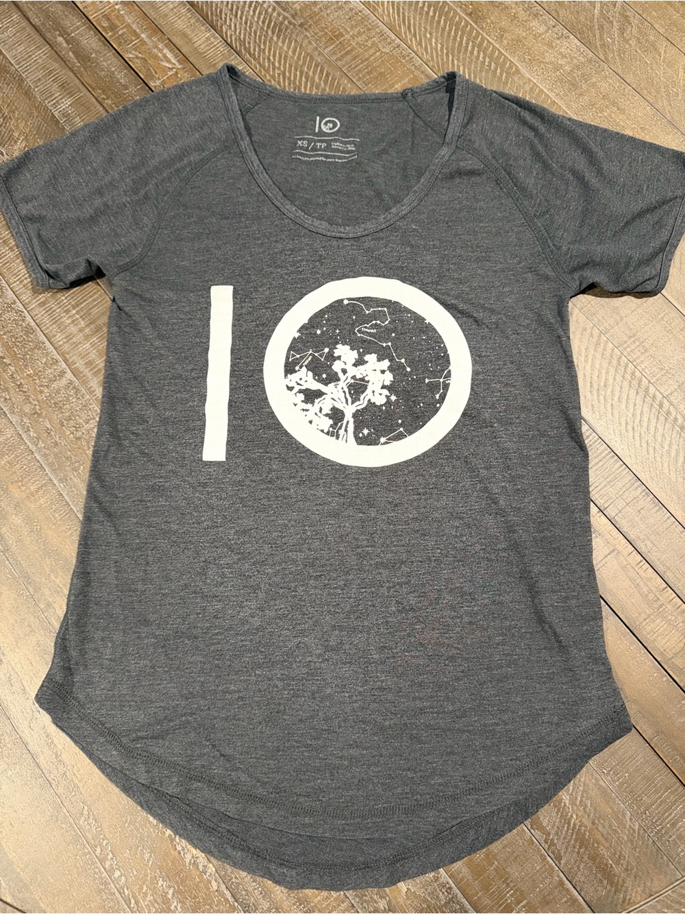 tentree Women’s Graphic T-Shirt Grey XS – Nature Constellation Tee